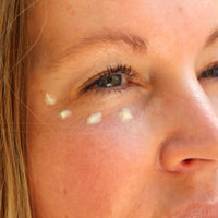 Model with Eyeglow PM